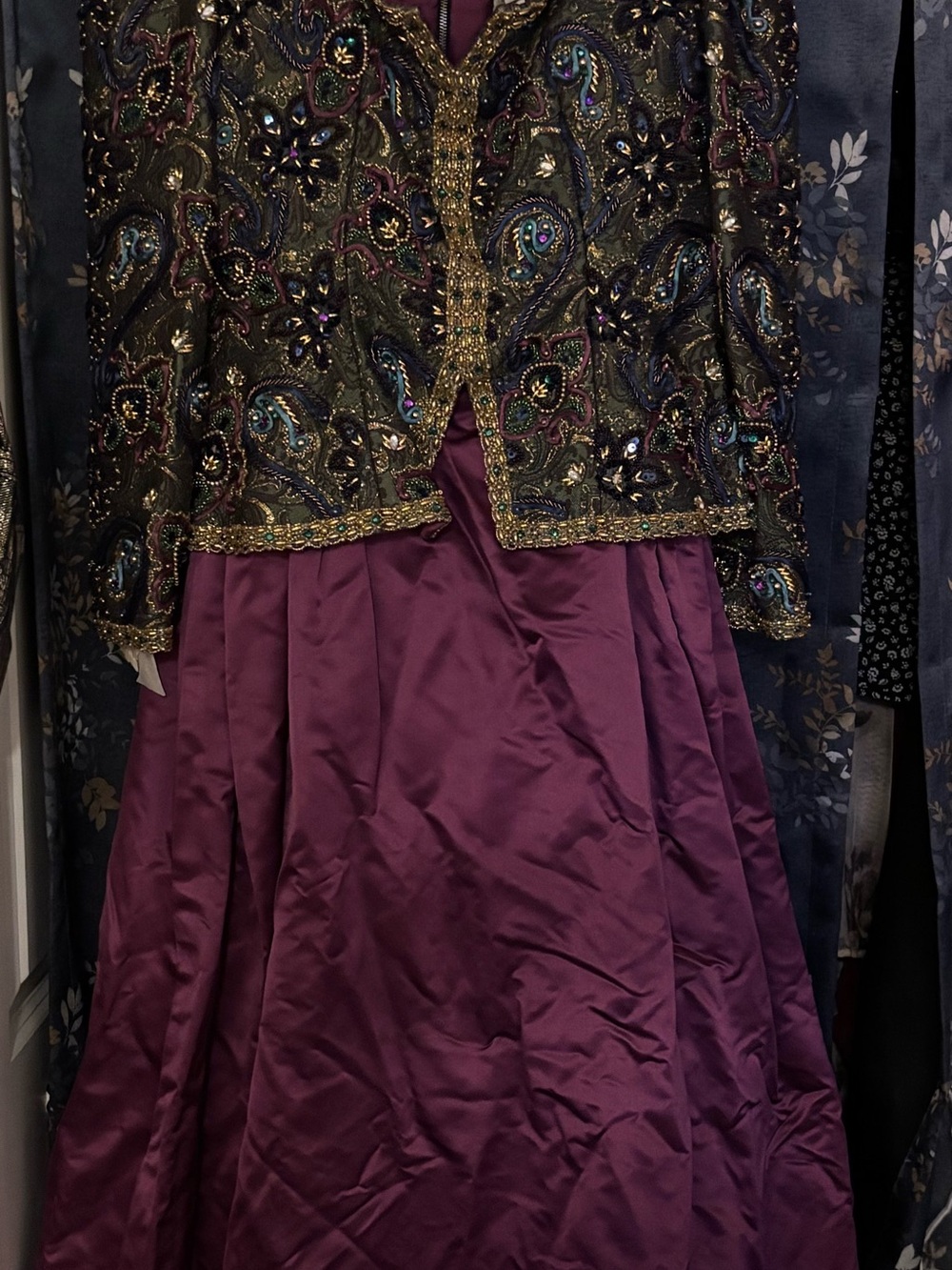 Victoria Royal LTD Green and Purple Ballgown Embroidered size 12. Beautiful.
